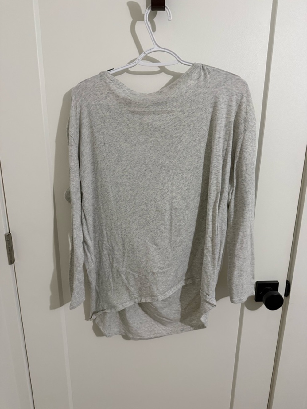 lululemon athletica Light Gray Long-Sleeve High-Low Tee
